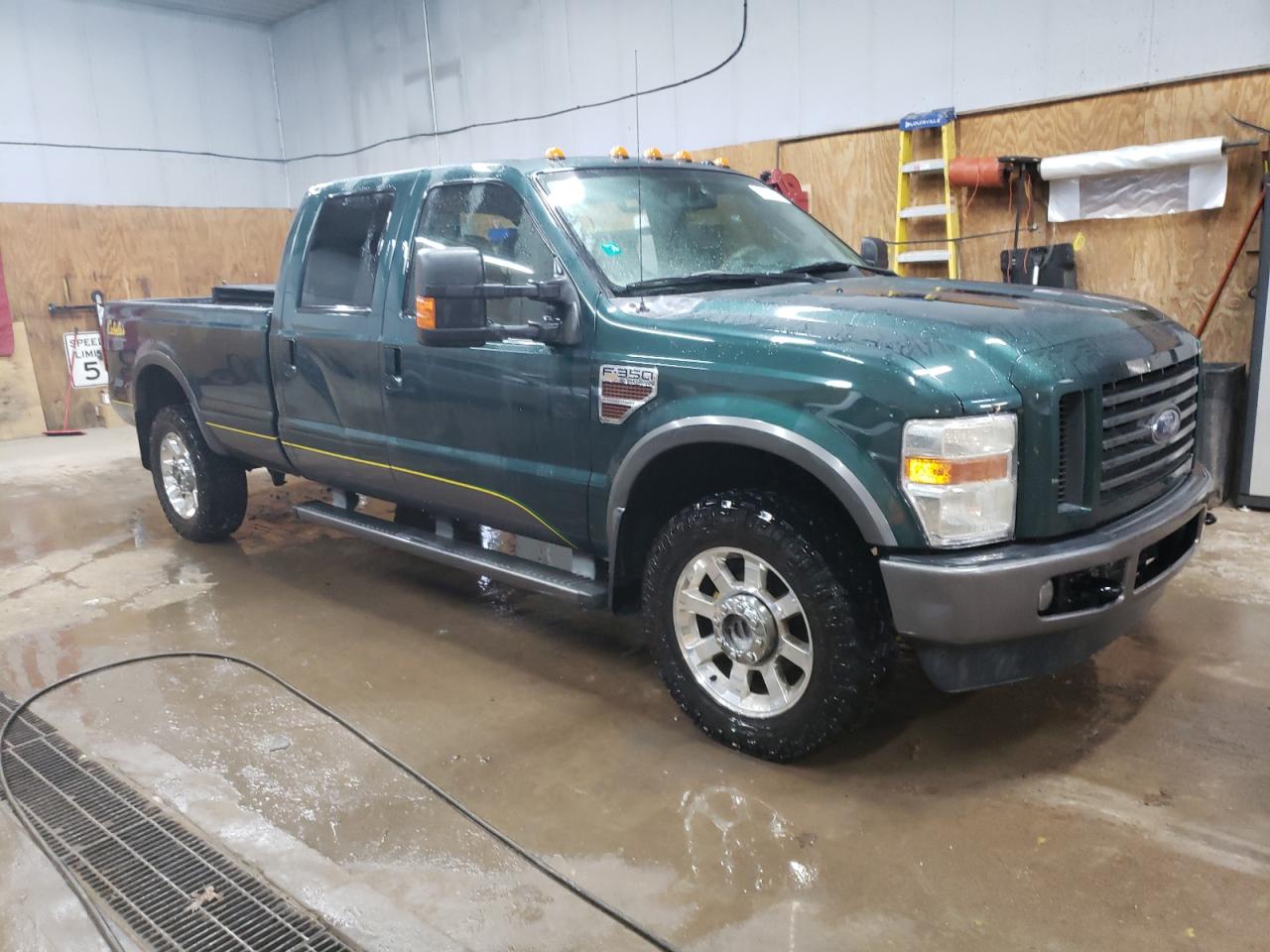 2010 Ford F350 - Image 4