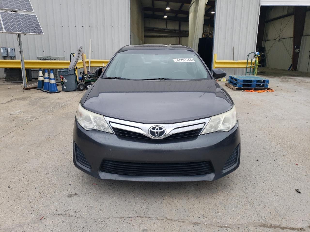2014 Toyota Camry - Image 5