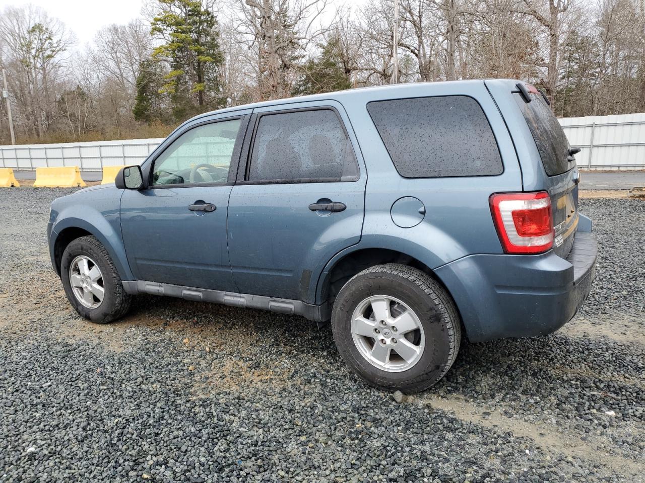2011 Ford Escape - Image 2