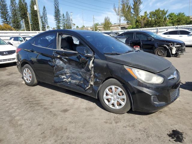 Sedans HYUNDAI ACCENT 2012 Czarny
