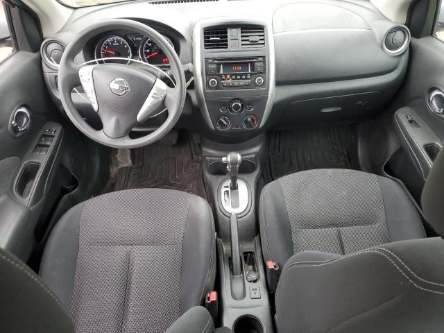  NISSAN VERSA 2015 Srebrny