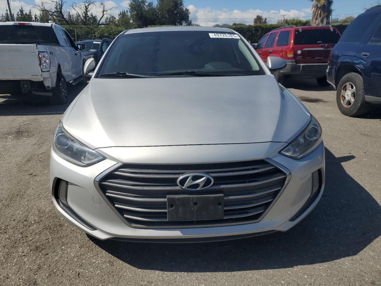 2017 Hyundai Elantra - Image 5