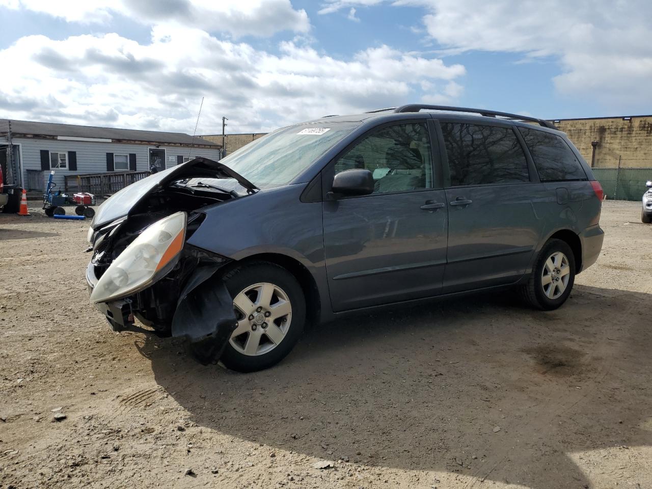 Baltimore, MD에서 판매 중인 2008 Toyota Sienna Ce - Front End