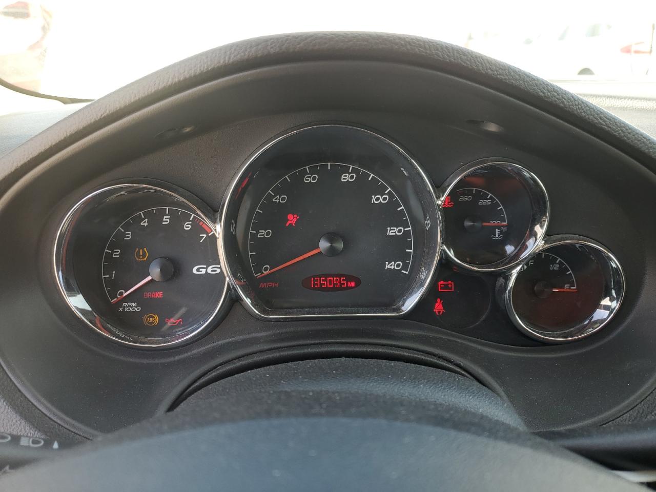 2009 Pontiac G6 - Image 9