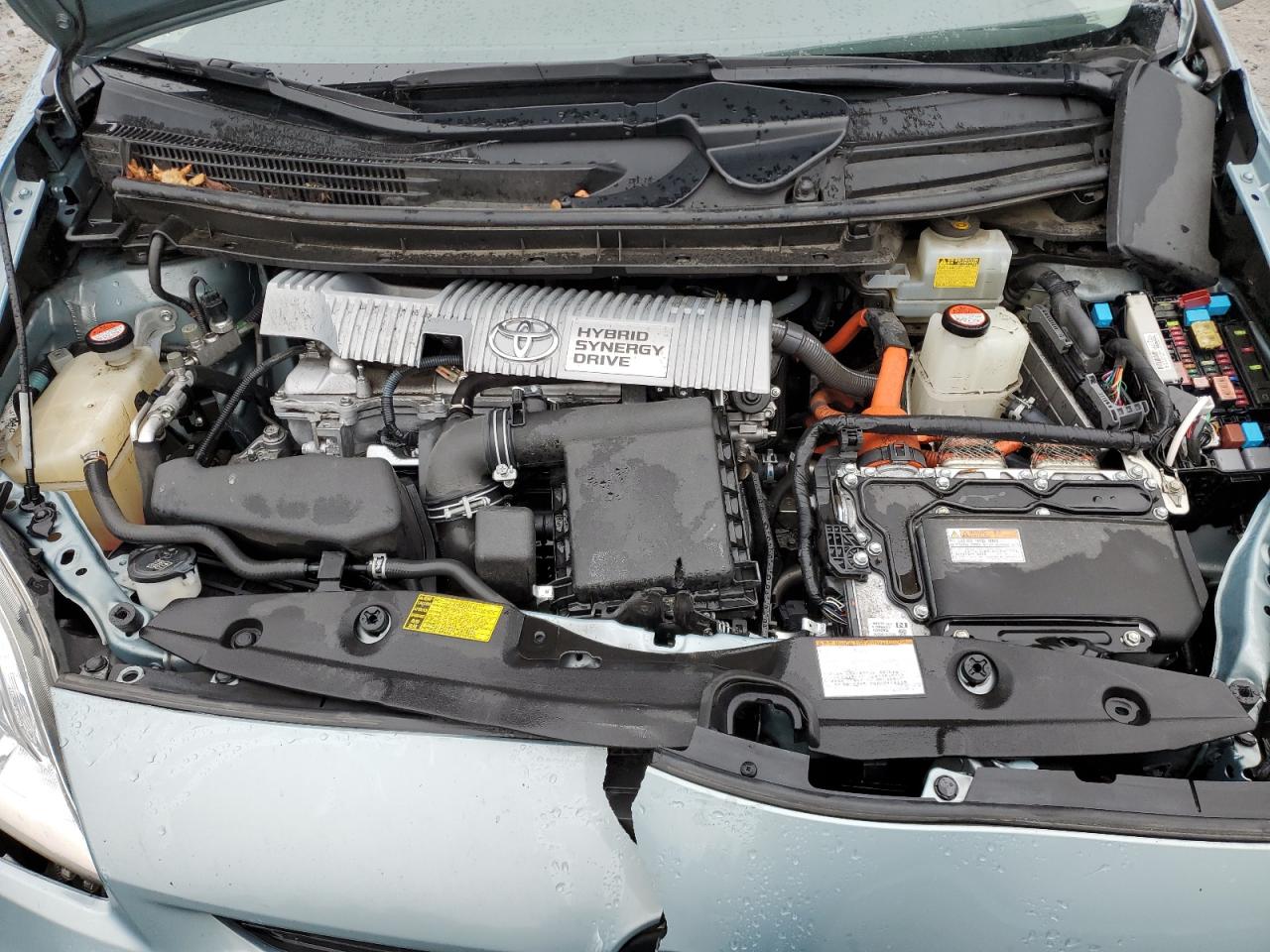 2015 Toyota Prius - Image 13