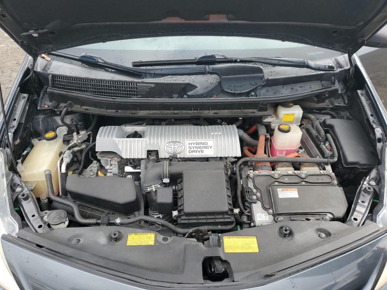 2013 Toyota Prius - Image 11