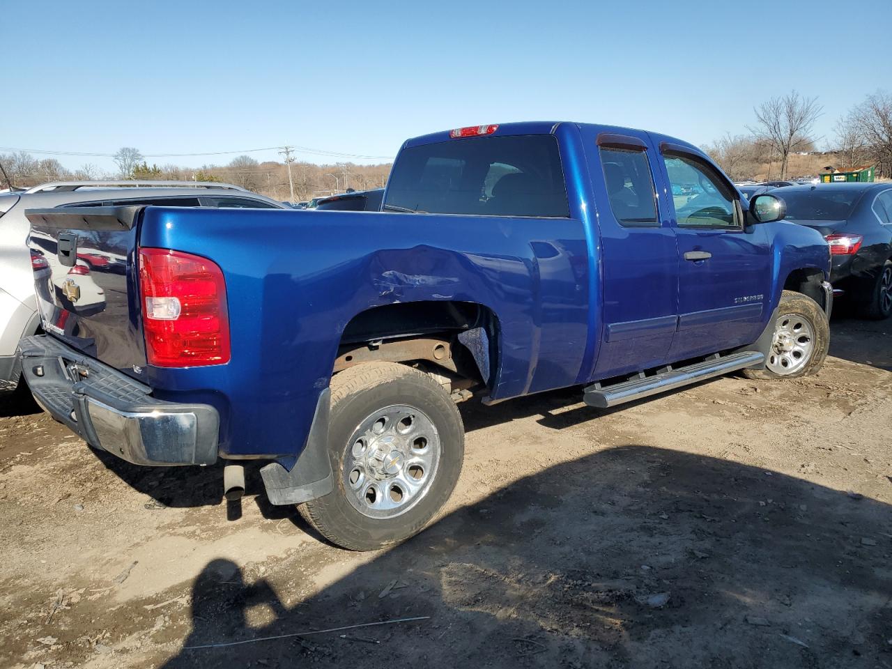 2013 Chevrolet Silverado - Image 3