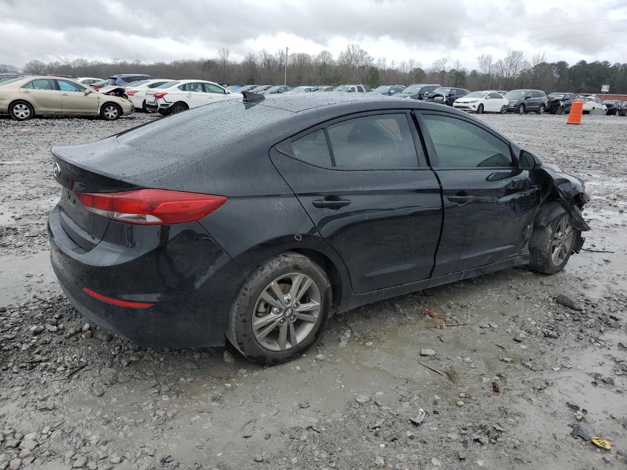 2018 Hyundai Elantra - Image 3
