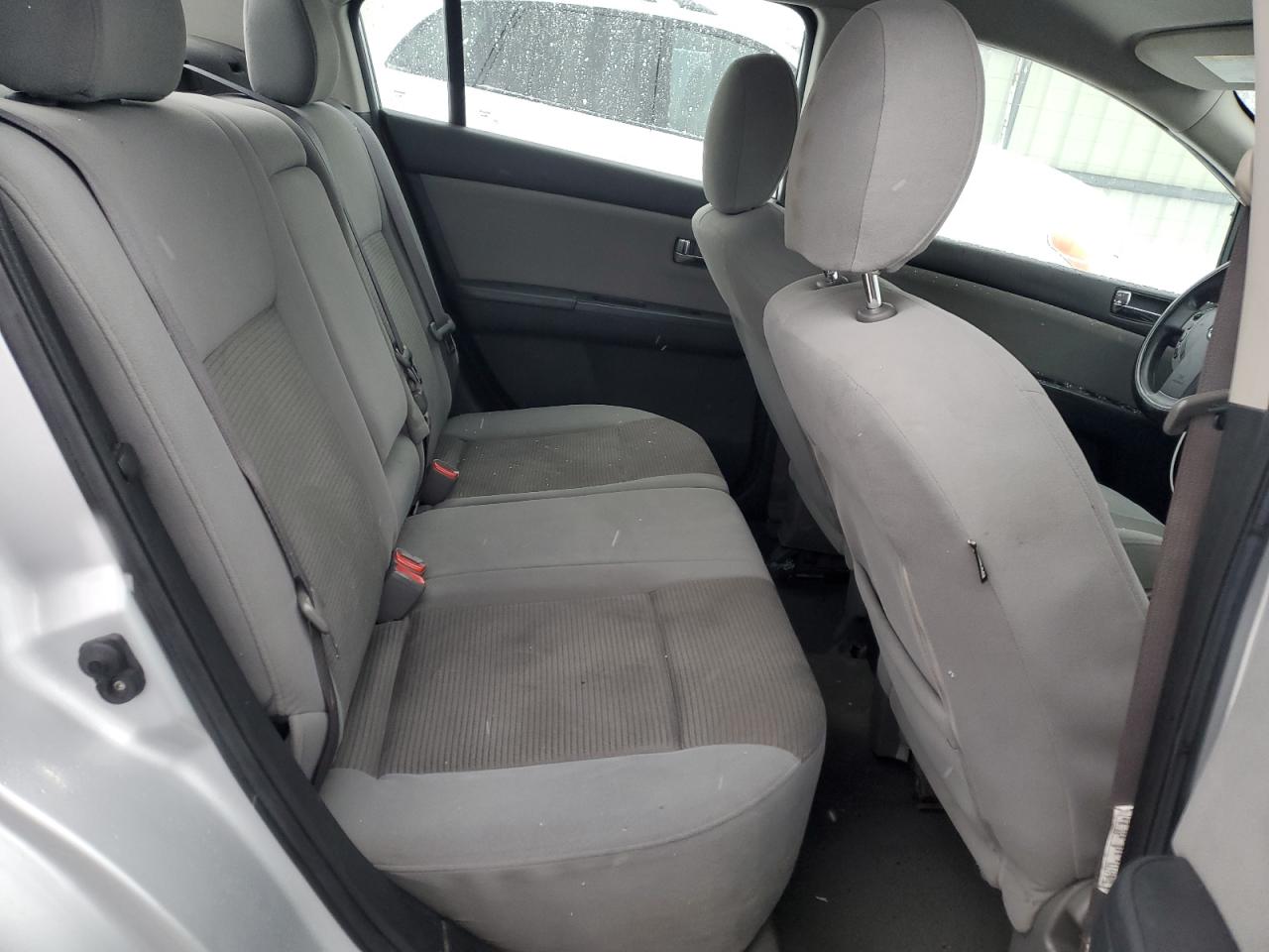 2012 Nissan Sentra - Image 10