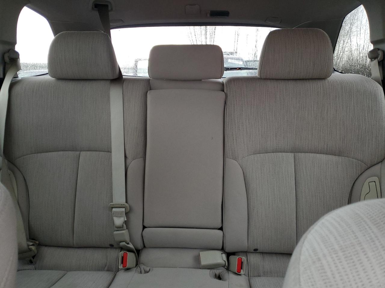 2013 Subaru Outback - Image 10