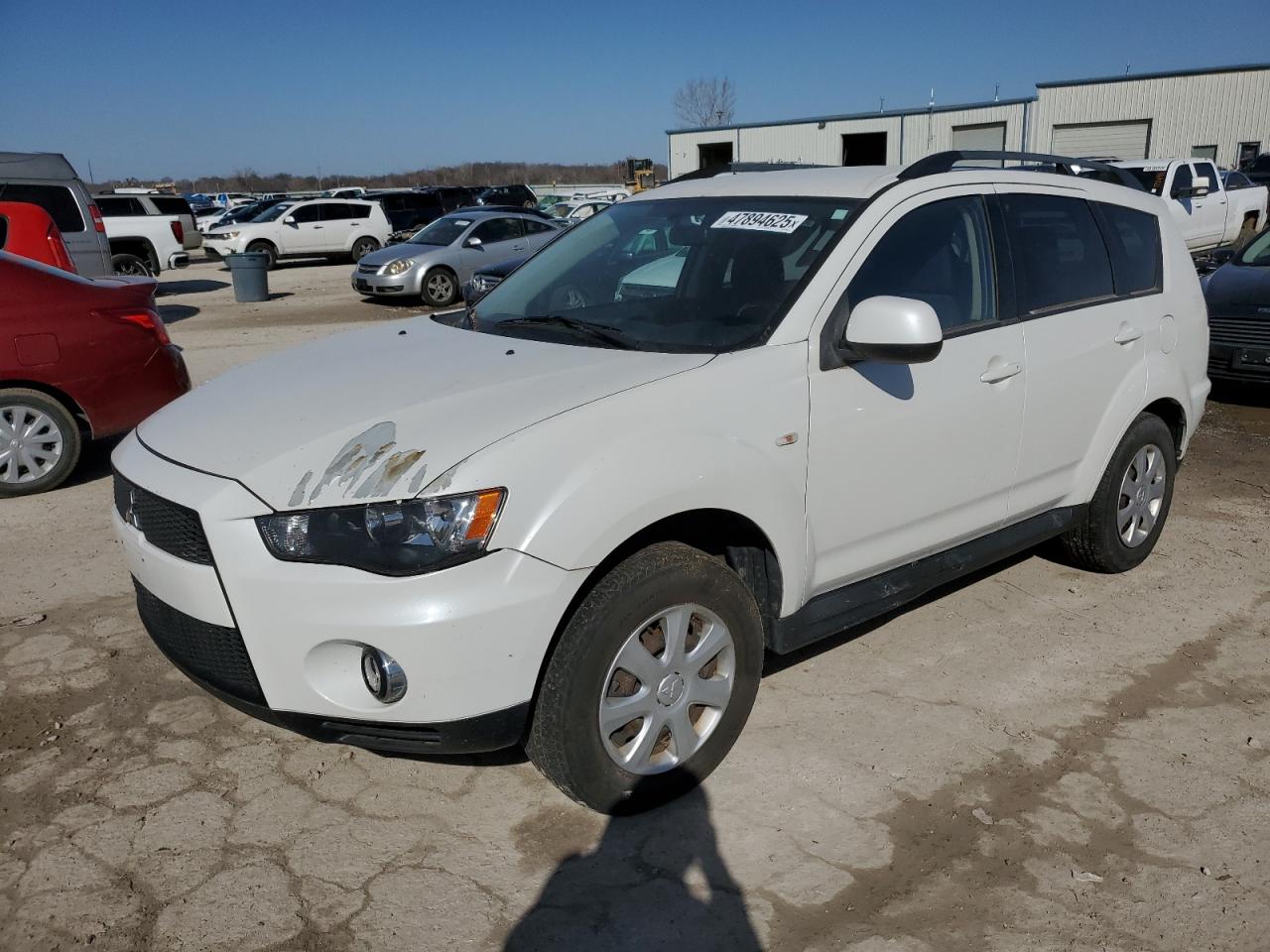 2013 Mitsubishi Outlander - Image 1