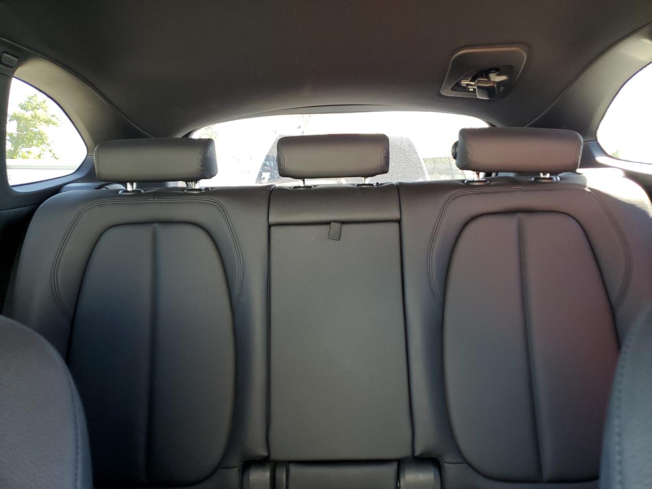 2017 BMW X1 - Image 10