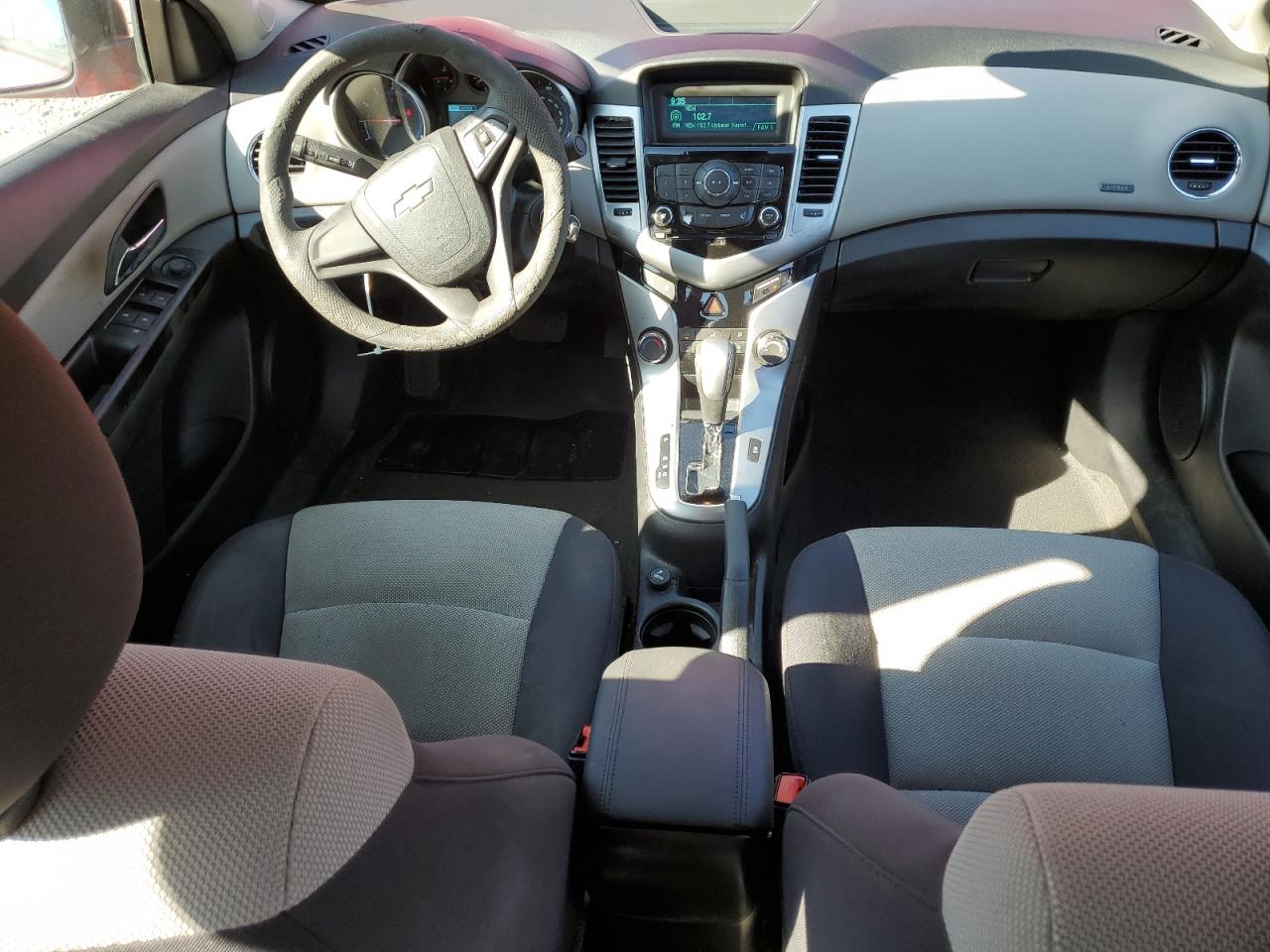 2014 Chevrolet Cruze - Image 8