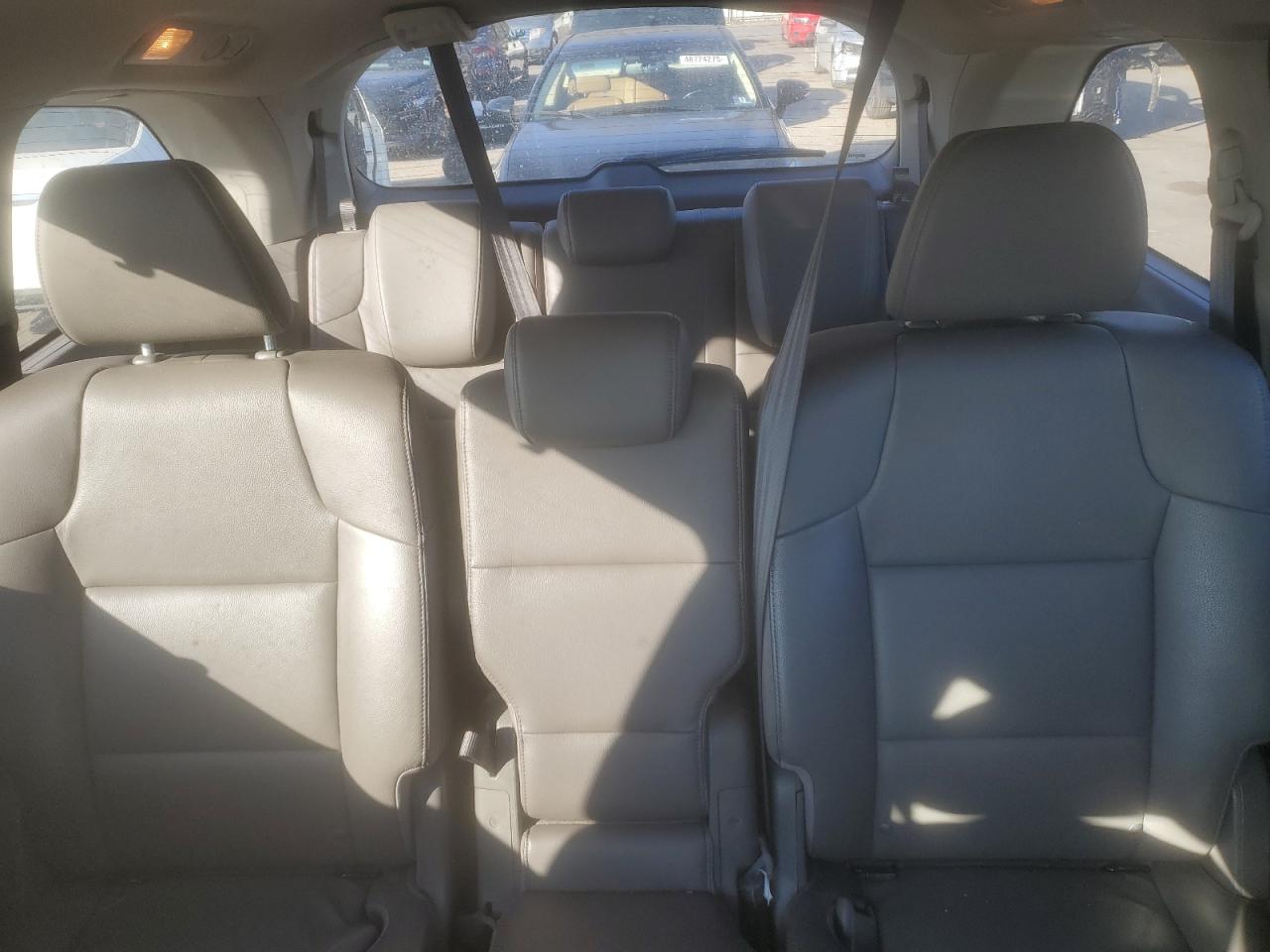2015 Honda Odyssey - Image 10