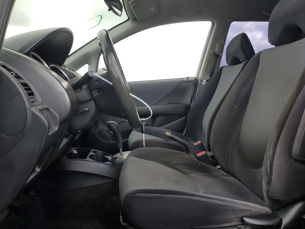 2007 Honda Fit - Image 7