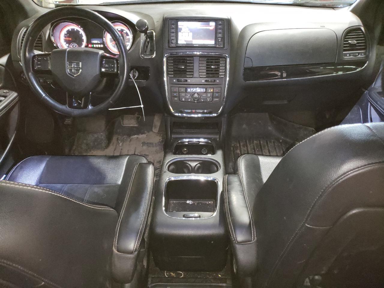 2017 Dodge Caravan - Image 8