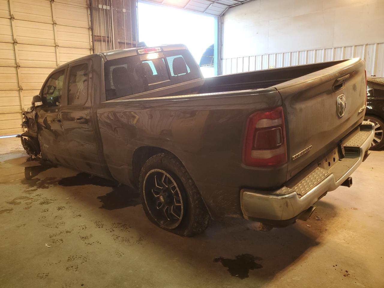 2021 RAM 1500 - Image 2