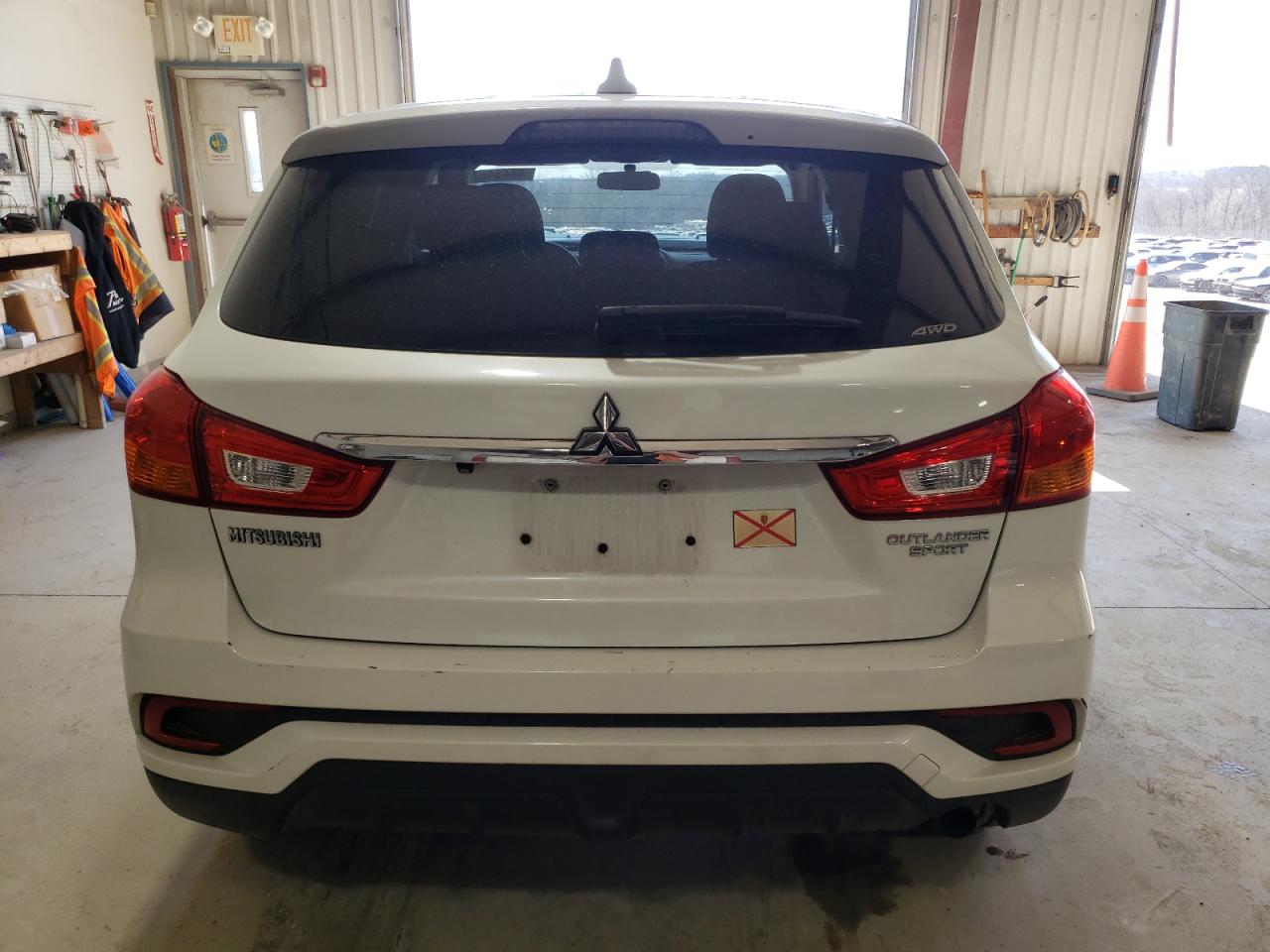 2019 Mitsubishi Outlander - Image 6