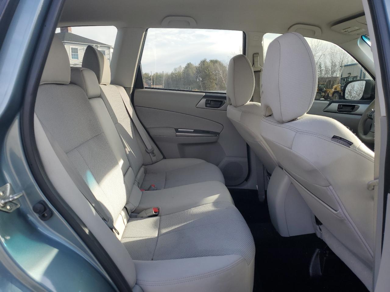 2013 Subaru Forester - Image 11