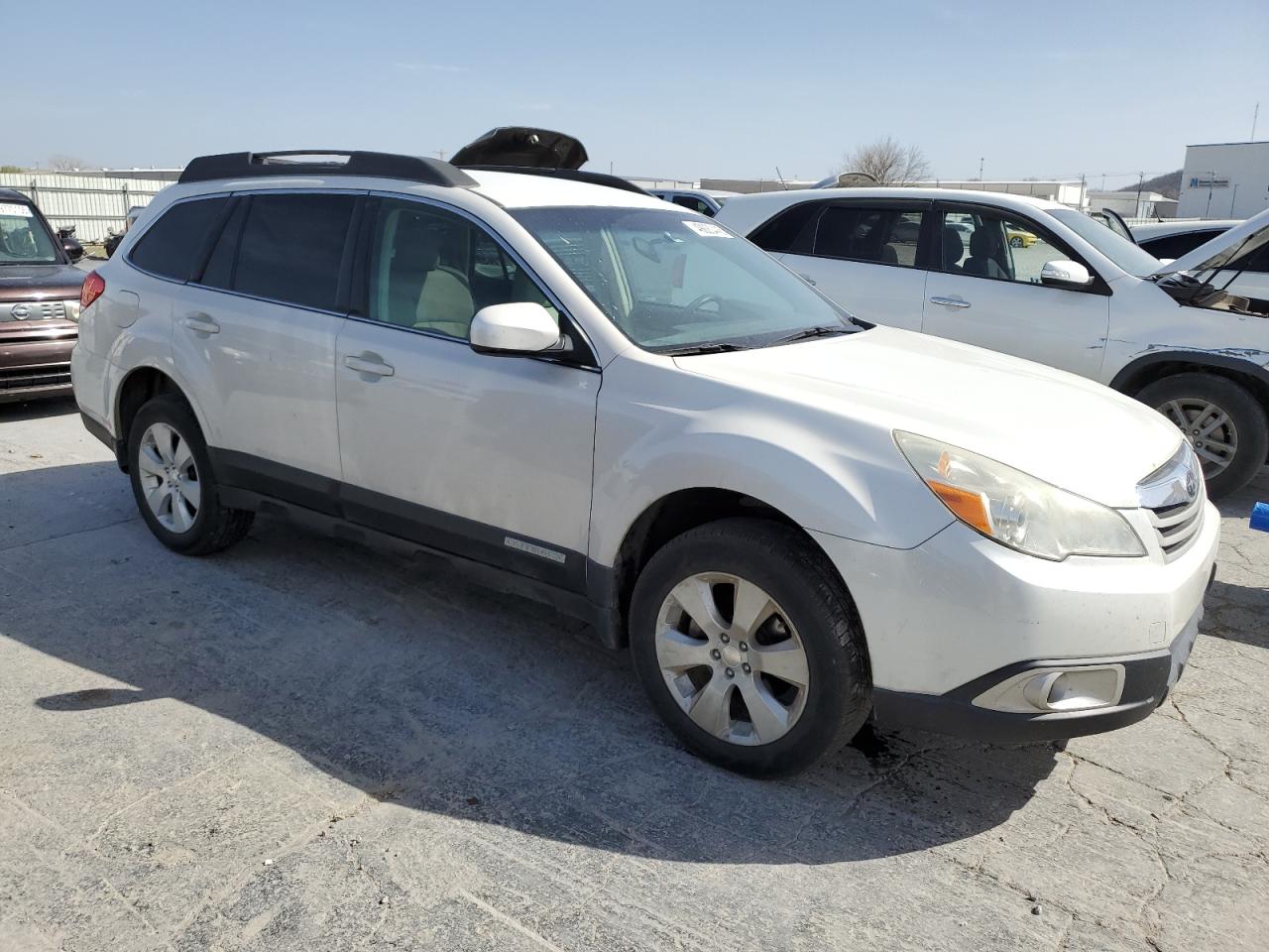 2011 Subaru Outback - Image 4