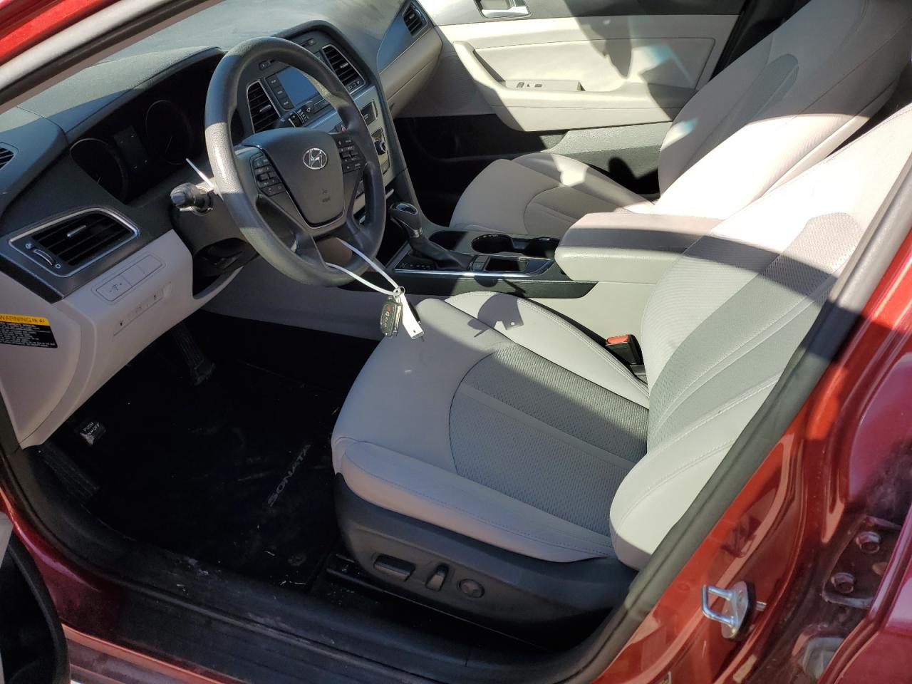2015 Hyundai Sonata - Image 7