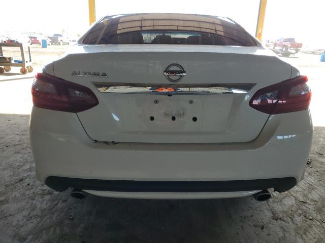  NISSAN ALTIMA 2018 White