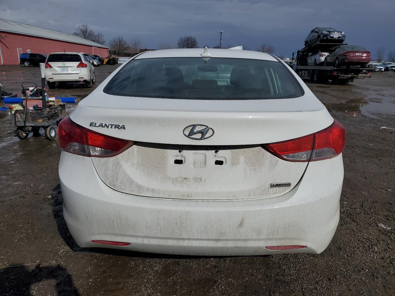 2013 Hyundai Elantra - Image 6