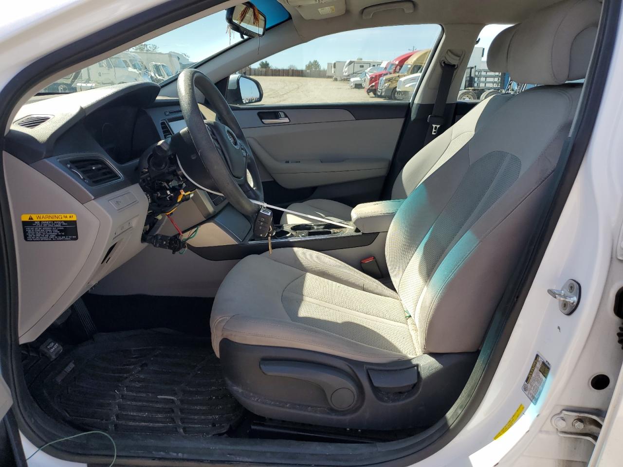 2016 Hyundai Sonata - Image 7