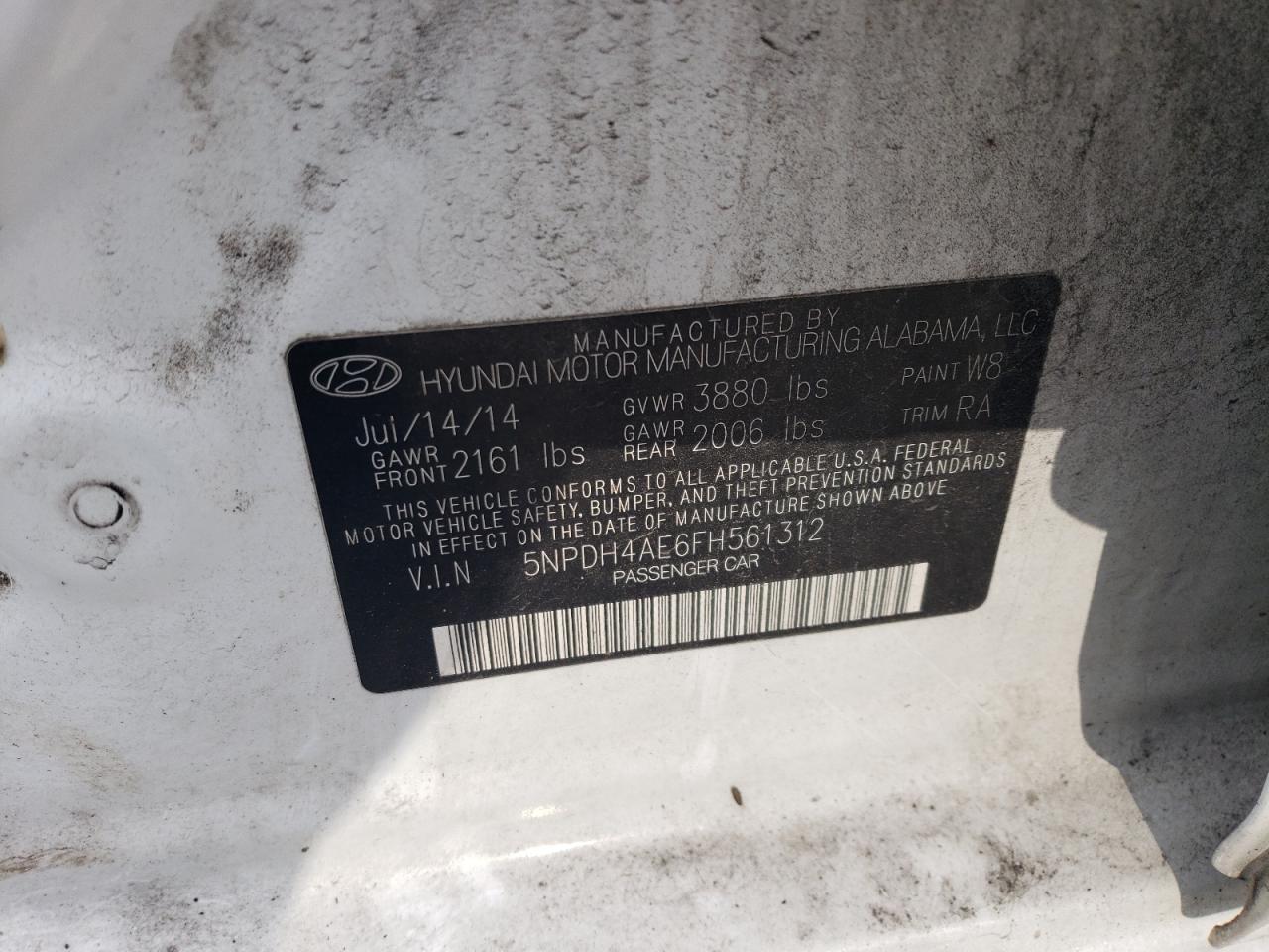 2015 Hyundai Elantra - Image 12