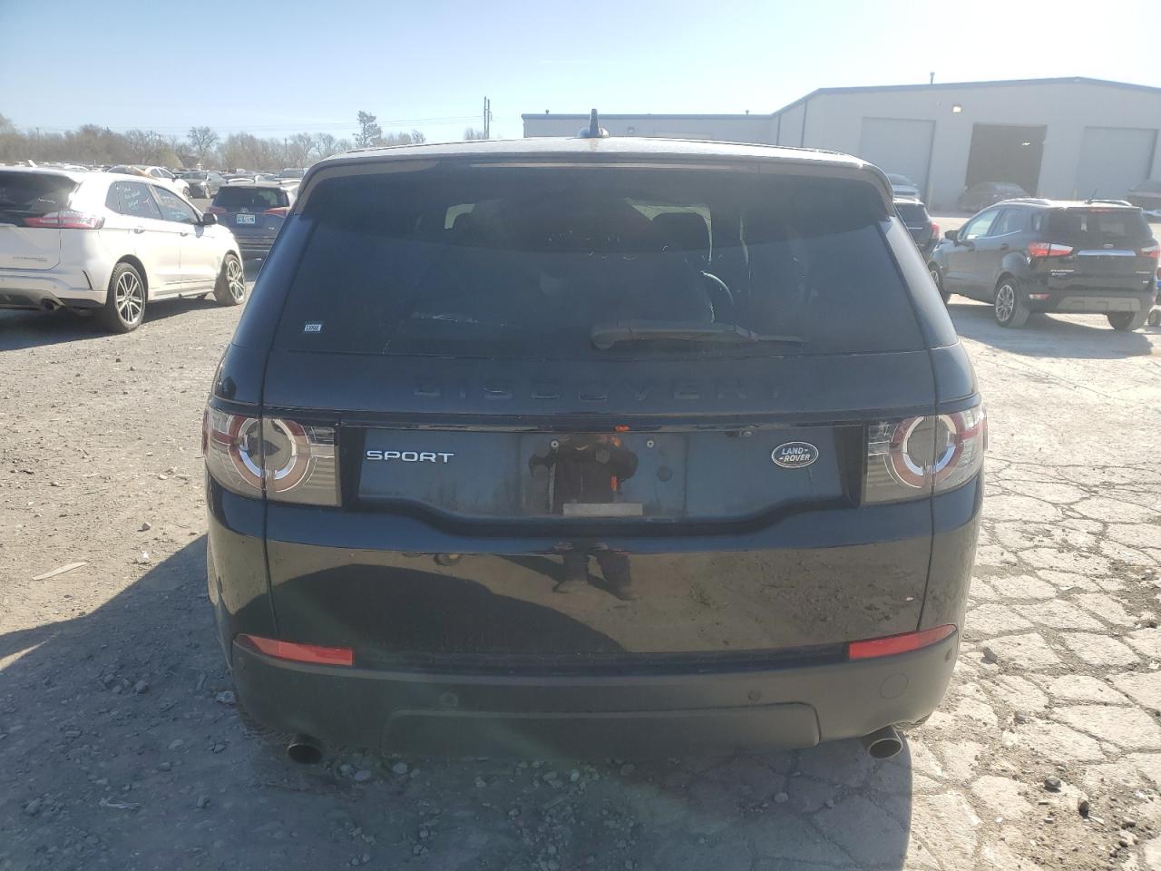 2016 Land Rover Discovery - Image 6