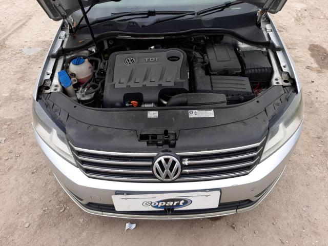 2012 VOLKSWAGEN PASSAT SE