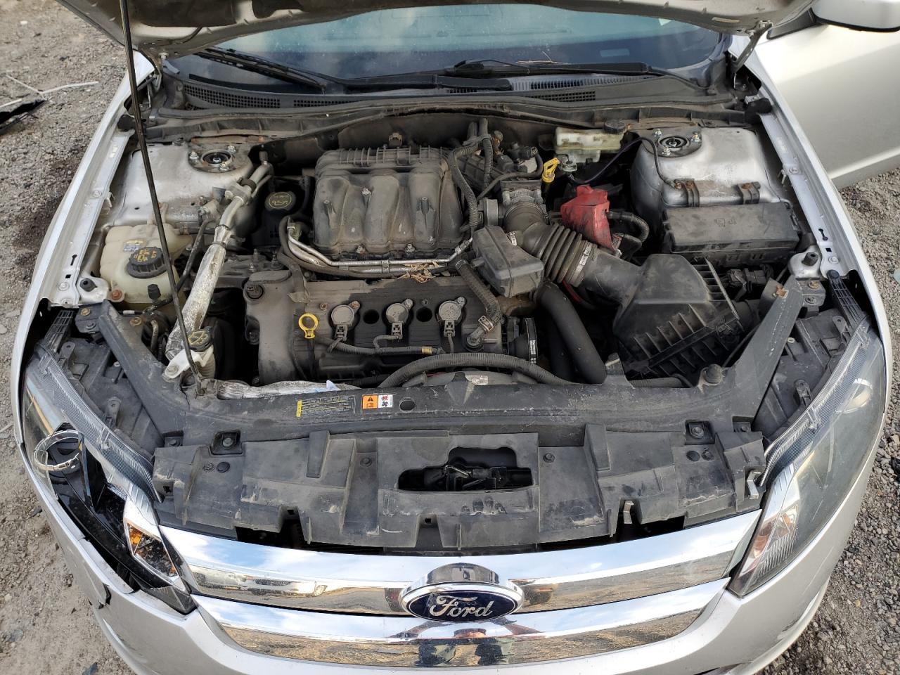 2012 Ford Fusion - Image 11