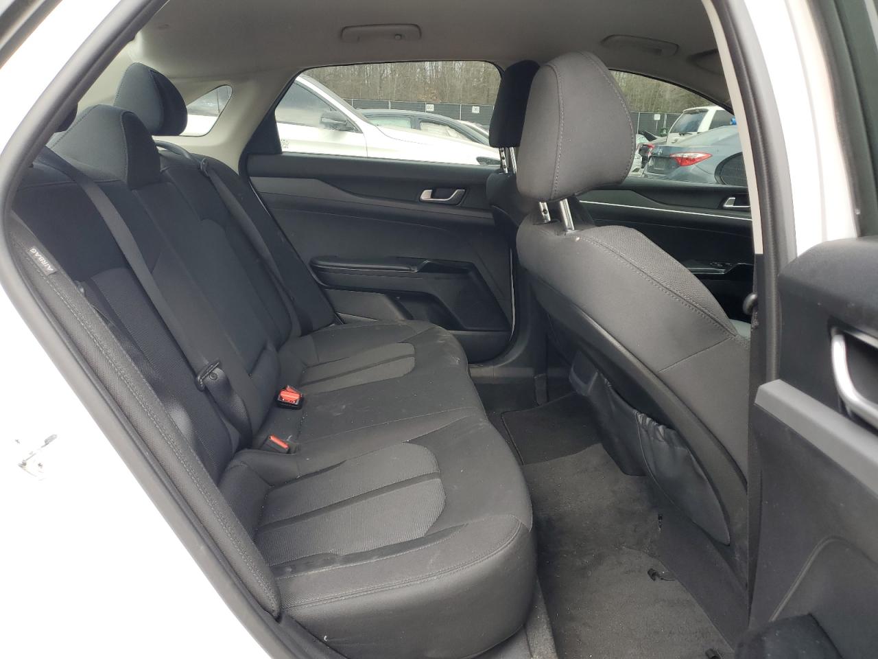 2021 Kia K5 - Image 10