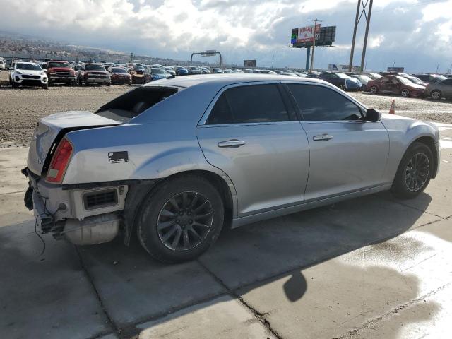  CHRYSLER 300 2013 Srebrny
