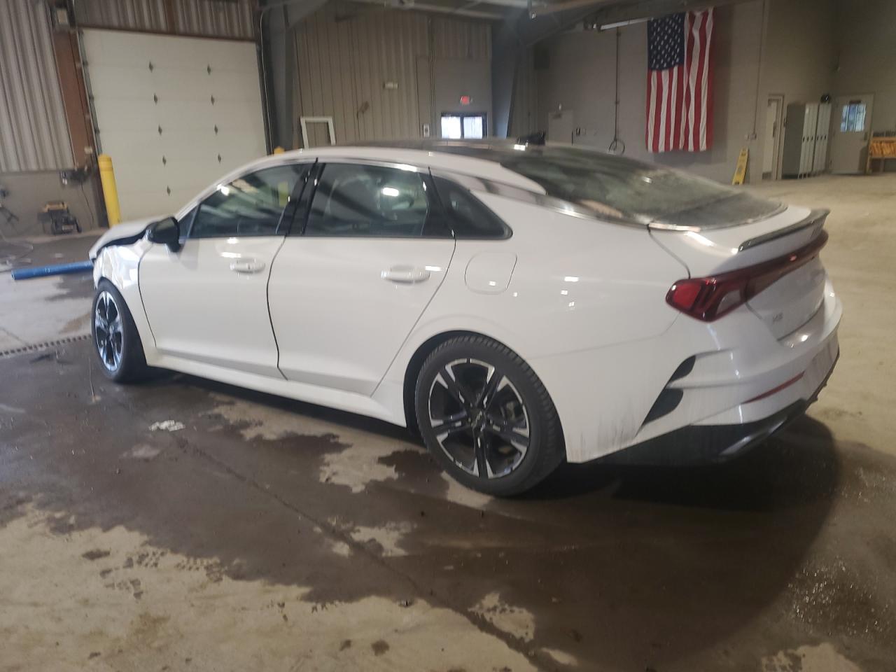 2024 Kia K5 - Image 2