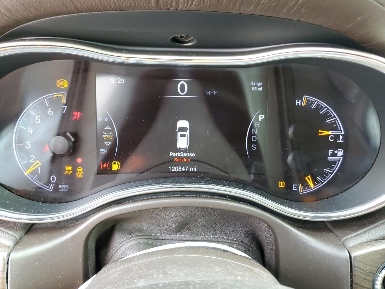 2015 Jeep Grand Cherokee - Image 9