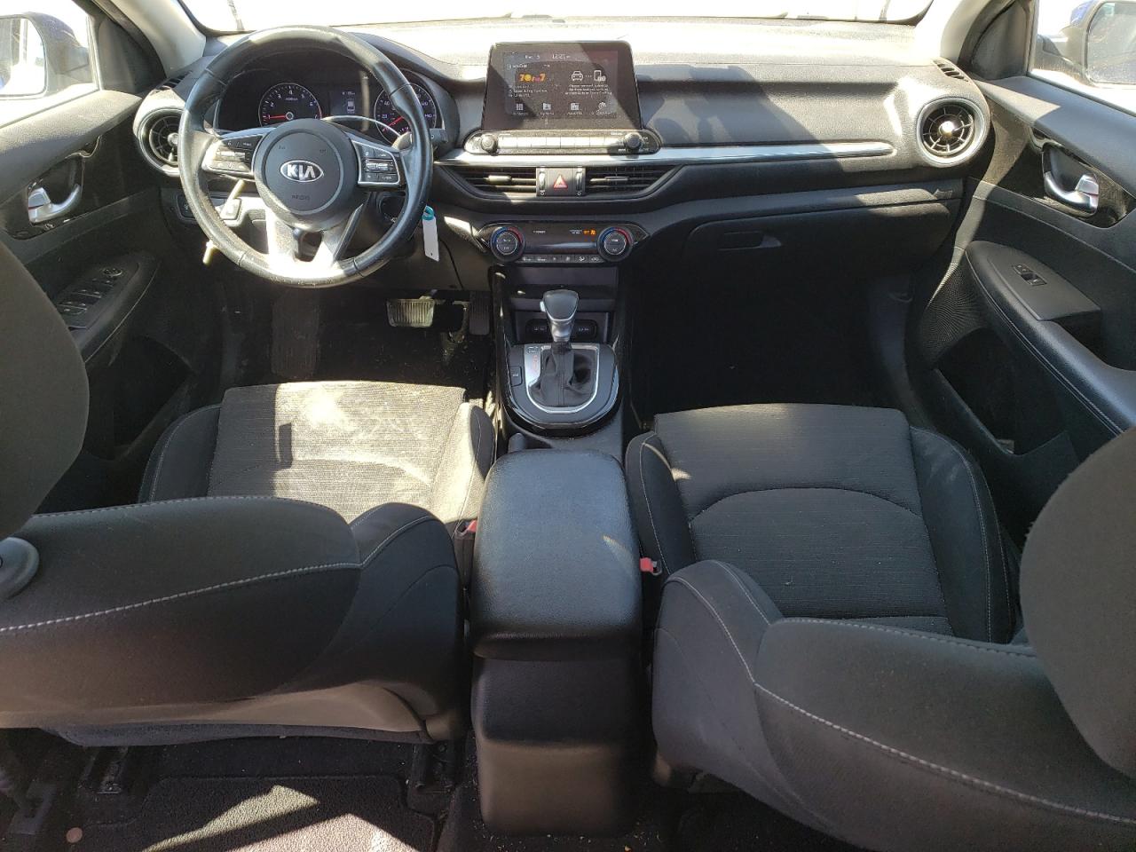 2019 Kia Forte - Image 8
