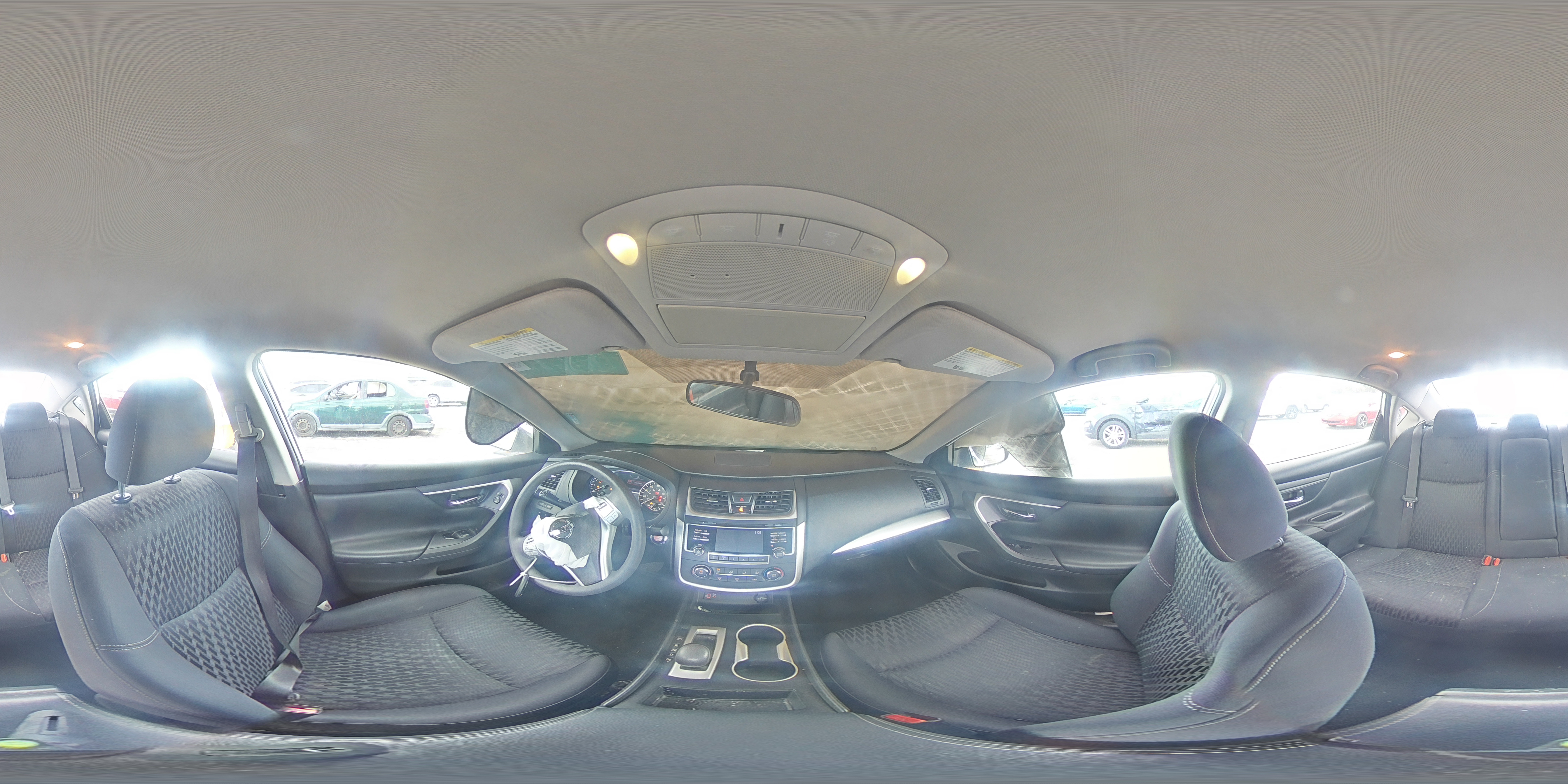 2018 Nissan Altima - Image 13