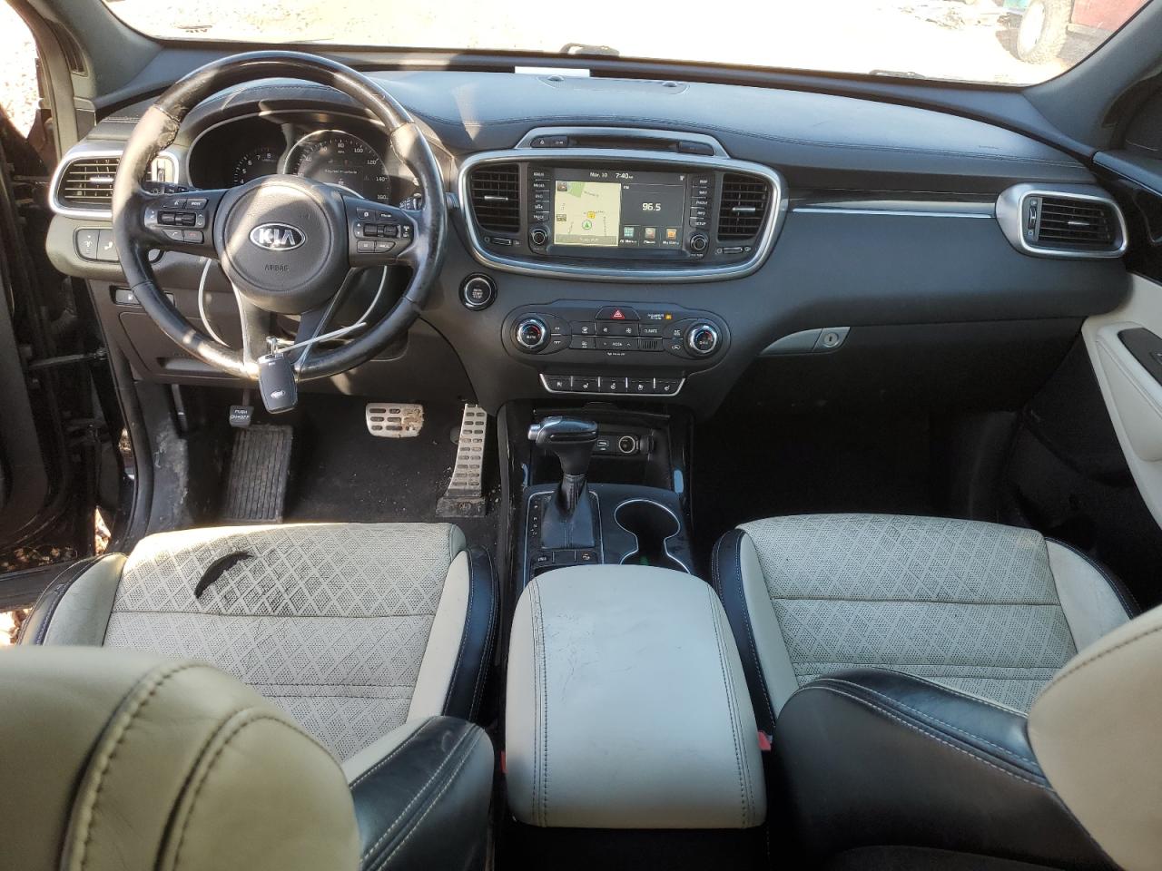 2016 Kia Sorento - Image 8