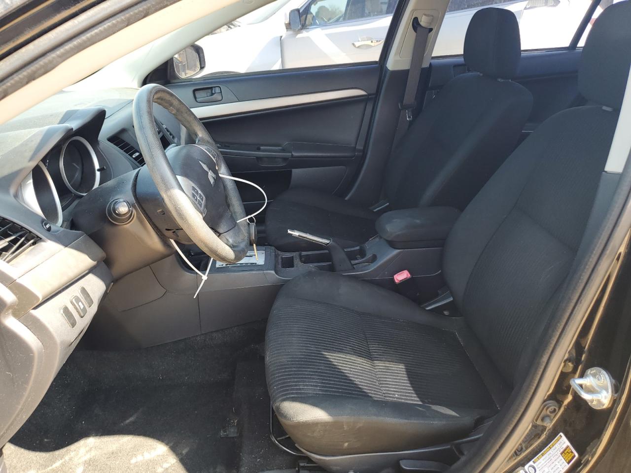 2015 Mitsubishi Lancer - Image 7