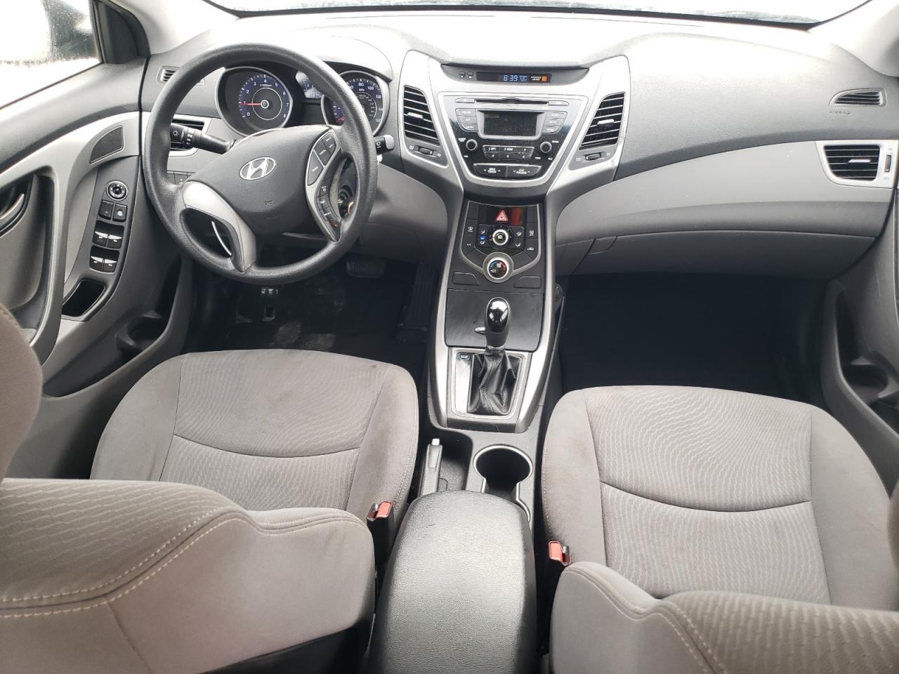 2014 Hyundai Elantra - Image 8