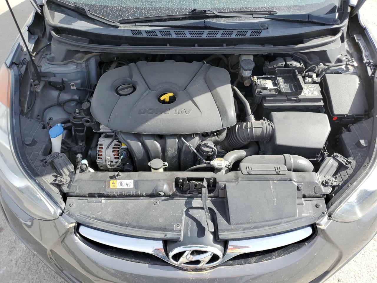2013 Hyundai Elantra - Image 11