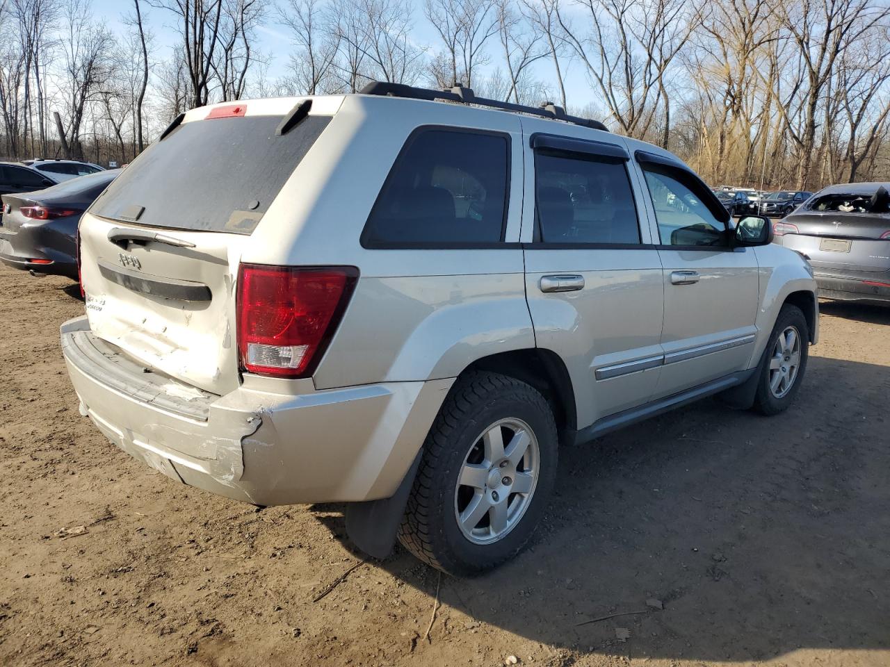 2009 Jeep Grand Cherokee - Image 3