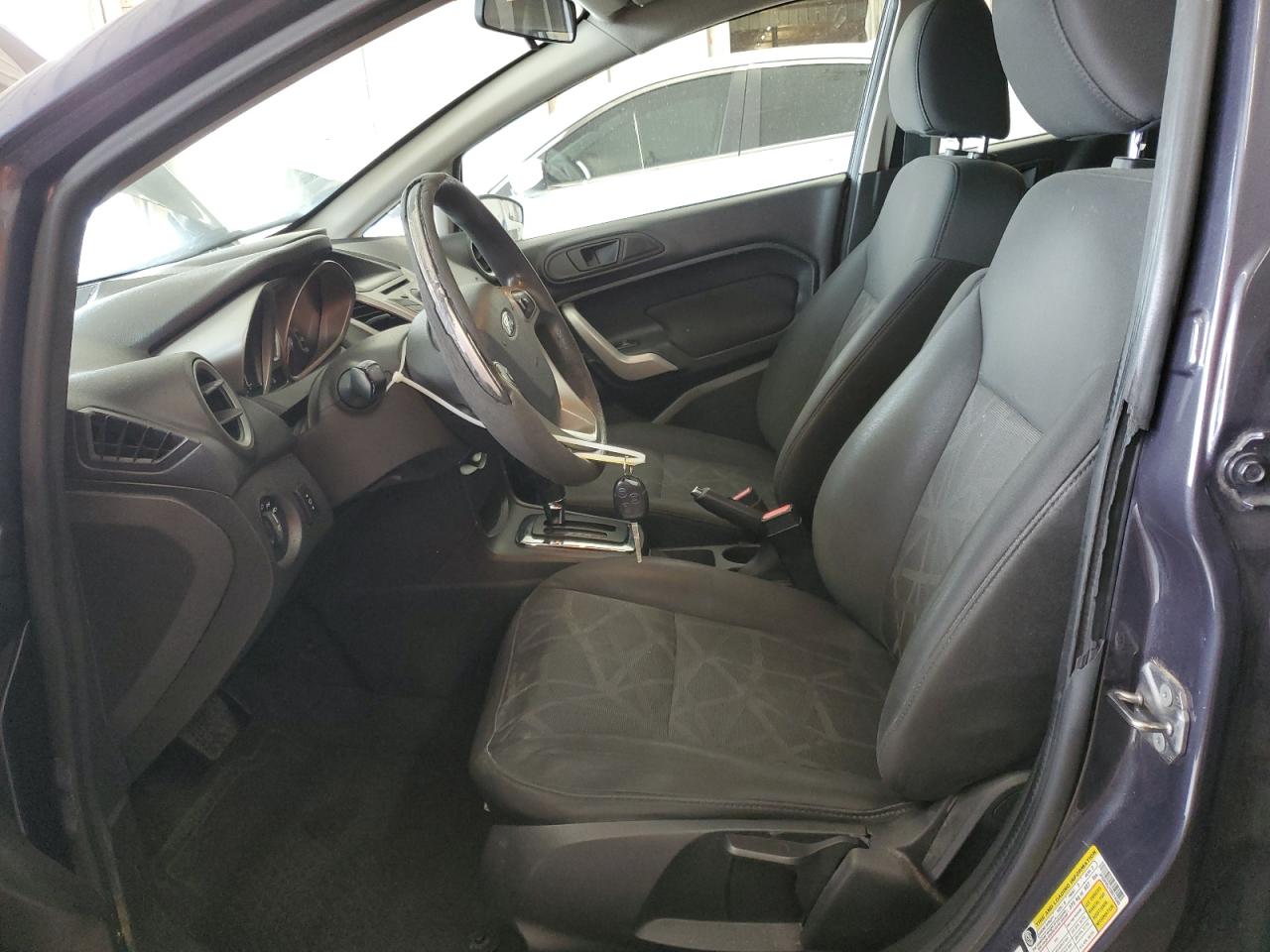 2013 Ford Fiesta - Image 7