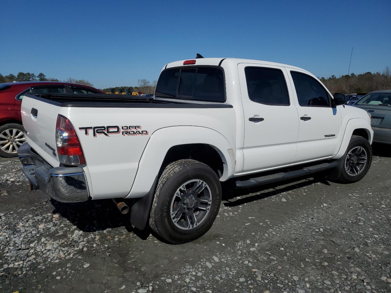 2014 Toyota Tacoma - Image 3