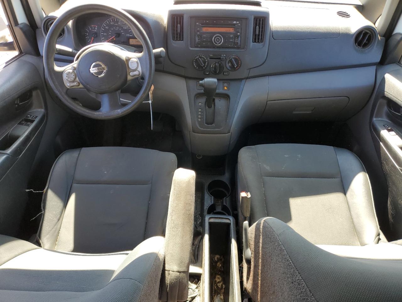 2014 Nissan NV - Image 8