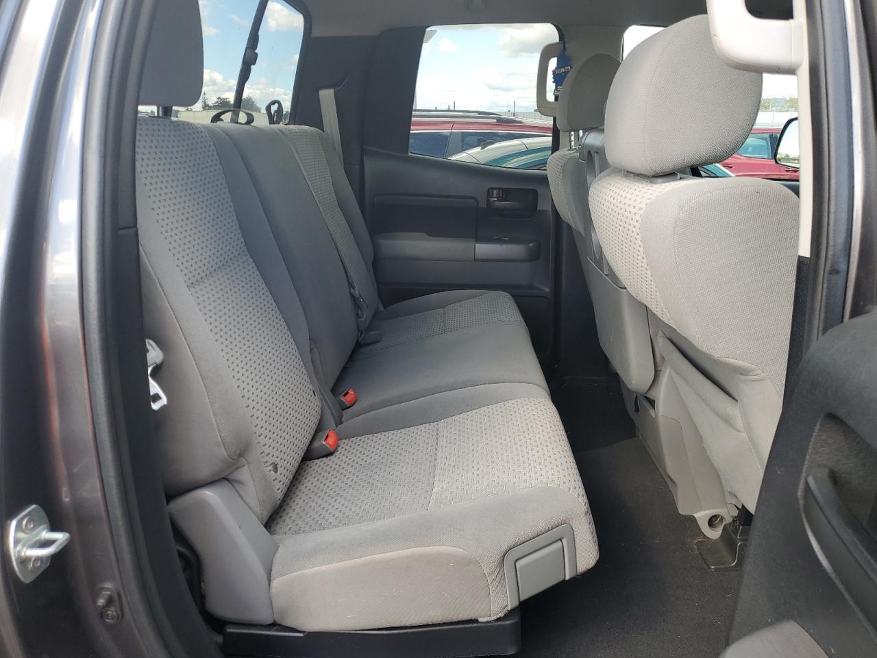 2012 Toyota Tundra - Image 10