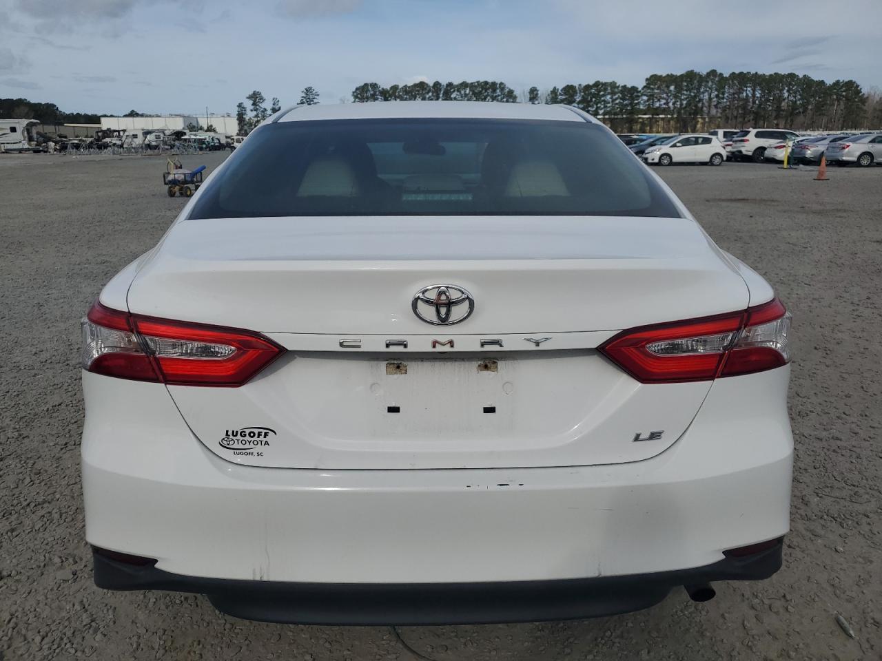 2018 Toyota Camry - Image 6