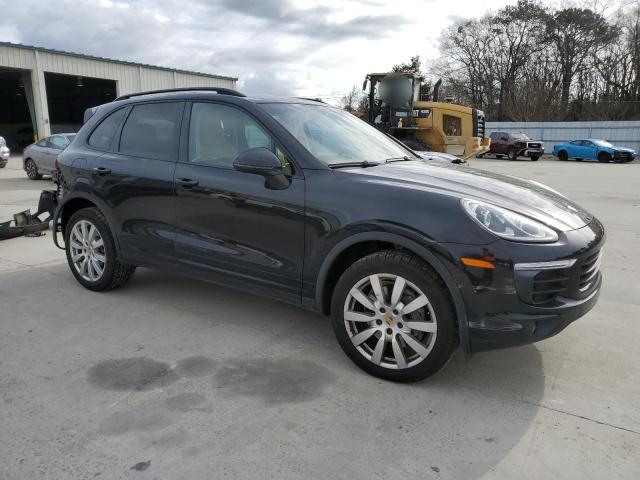 Parquets PORSCHE CAYENNE 2016 Czarny