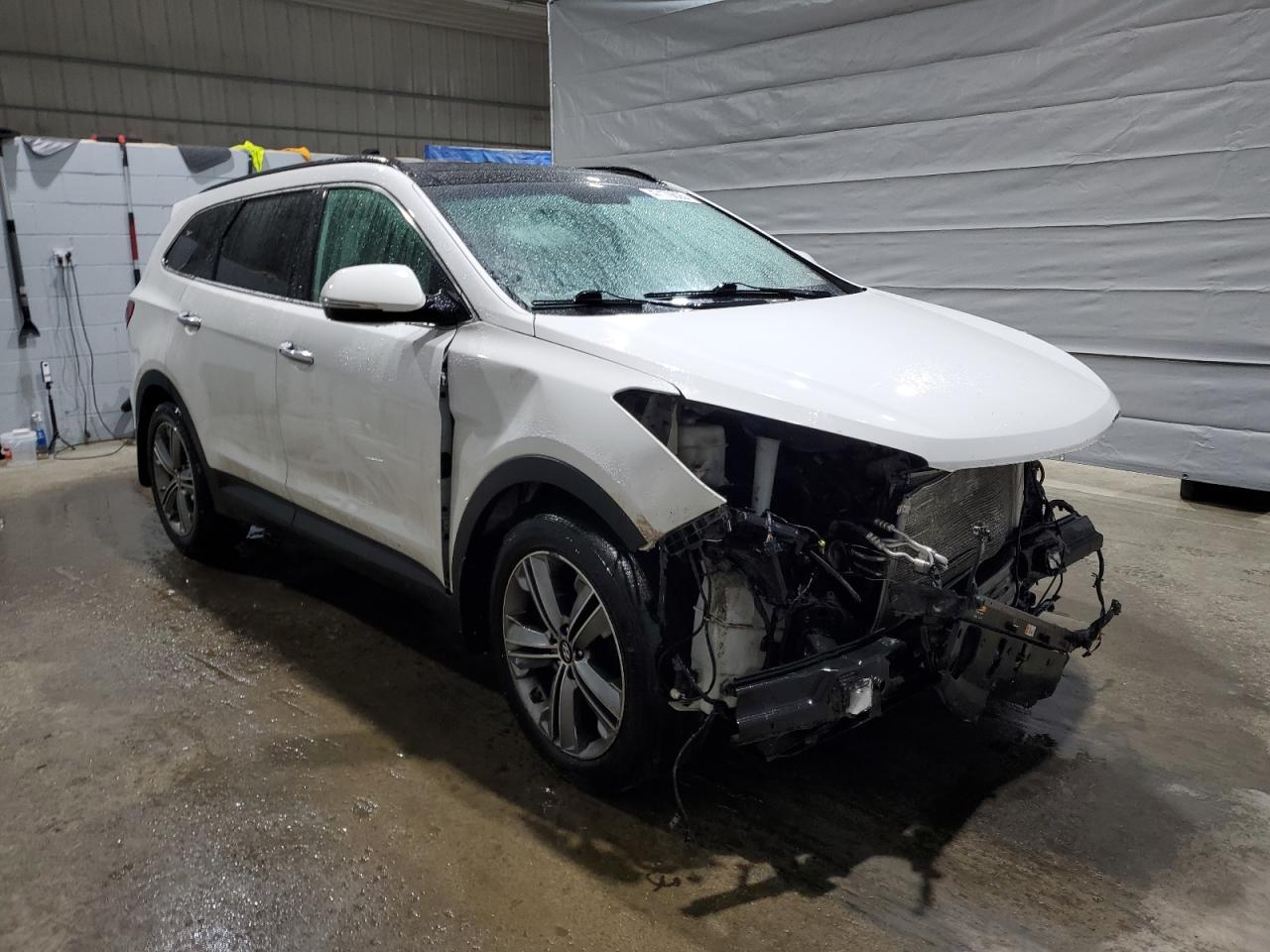 2015 Hyundai Santa Fe - Image 4